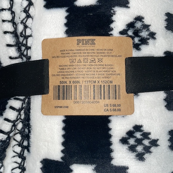 (Brand New) black and white Sherpa PINK blanket - Picture 3 of 4